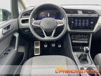 Usata VW Touran Move 150 CV (110 kW) 2024 Grigio Monovolume