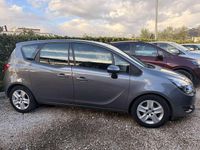 Usata Opel Meriva S 95 CV (69 kW) 2017 Grigio medio Monovolume