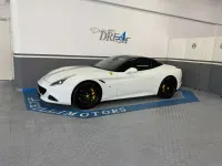 Usata Ferrari California 560 CV (411 kW) 2014 Bianco avus tetto nero Cabrio