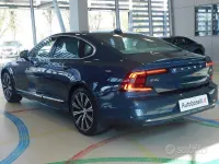Usata Volvo S90 Plus 235 CV (172 kW) 2024 Blu Berlina