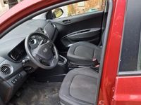 Usata Hyundai i10 Comfort 67 CV (49 kW) 2018 Rosso Utilitaria