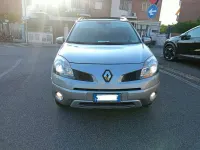 Usata Renault Koleos Dynamique 173 CV (127 kW) 2008 Argento SUV