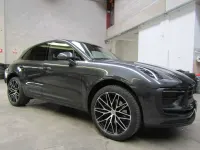 Usata Porsche Macan 265 CV (194 kW) 2023 Volcano grey metallic SUV