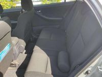 Usata Toyota Corolla 90 CV (66 kW) 2005 Argento Berlina