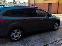 Usata Ford Focus 120 CV (88 kW) 2014 Grigio Station wagon