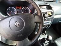 Usata Renault Clio II Dynamique 82 CV (60 kW) 2005 Grigio Utilitaria