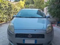 Usata Fiat Grande Punto 75 CV (55 kW) 2009 Grigio Utilitaria