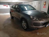 Usata Porsche Cayenne 240 CV (176 kW) 2010 Grigio SUV
