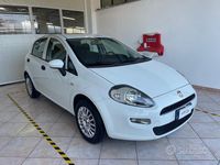 Usata Fiat Punto Young 69 CV (50 kW) 2016 Bianco Berlina