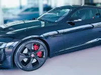 Usata Jaguar F-Type R-Dynamic 300 CV (220 kW) 2022 Nero Coupé