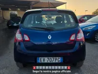 Usata Renault Twingo Night&Day 75 CV (55 kW) 2014 Blu Utilitaria