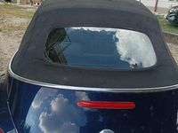 Usata VW New Beetle 101 CV (74 kW) 2005 Blu Utilitaria