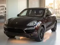 Usata Porsche Cayenne Platinum Edition 245 CV (180 kW) 2012 Viola SUV