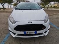 Usata Ford Fiesta ST 182 CV (133 kW) 2015 Bianco Berlina