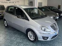 Usata Lancia Musa 92 CV (67 kW) 2012 Argento Monovolume