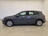 Usata VW Golf VIII Business 110 CV (80 kW) 2024 Nero Berlina