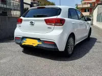 Usata Kia Rio 90 CV (66 kW) 2017 Bianco Berlina
