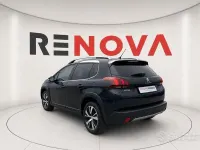 Usata Peugeot 2008 Allure 102 CV (75 kW) 2019 Grigio SUV