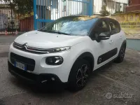 Usata Citroën C3 PureTech 83 CV (61 kW) 2018 Doppio colore bianco/nero Utilitaria