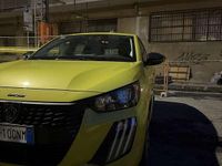 Usata Peugeot 208 Active 75 CV (55 kW) 2024 Verde Utilitaria