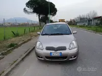 Usata Toyota Yaris 75 CV (55 kW) 2005 Nero Berlina