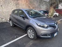 Usata Renault Captur Life 90 CV (66 kW) 2015 Grigio SUV