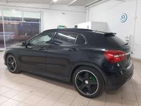 Usata Mercedes GLA180 Premium 109 CV (80 kW) 2017 Nero SUV