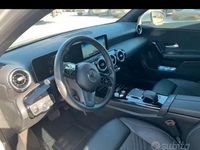 Usata Mercedes A180 116 CV (85 kW) 2019 Grigio Berlina