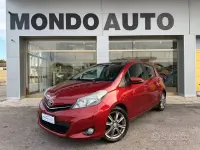 Usata Toyota Yaris Style 99 CV (72 kW) 2013 Rosso Utilitaria