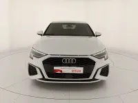 Usata Audi A3 S-Line 150 CV (110 kW) 2023 2y bianco ghiacciaio metallizzato Berlina