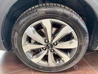 Usata Kia Stonic Style 84 CV (61 kW) 2021 Bianco SUV