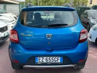 Usata Dacia Sandero Prestige 90 CV (66 kW) 2015 Blu Berlina