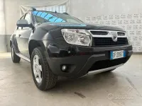Usata Dacia Duster Lauréate 110 CV (80 kW) 2012 Nero SUV