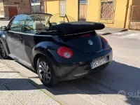 Usata VW New Beetle 102 CV (75 kW) 2007 Nero Utilitaria