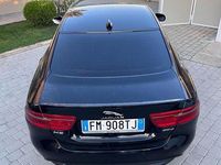 Usata Jaguar XE 180 CV (132 kW) 2017 Nero Berlina