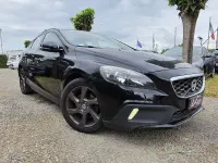Usata Volvo V40 Momentum 114 CV (83 kW) 2013 Nero Utilitaria