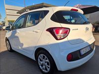 Begagnad Hyundai i10 65 HK (47 kW) 2017 Vit Halvkombi