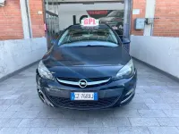 Usata Opel Astra 136 CV (100 kW) 2014 Nero Berlina