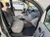 Usata Renault Kangoo 106 CV (77 kW) 2011 Argento Monovolume
