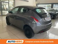 Usata Lancia Ypsilon Silver 71 CV (52 kW) 2020 Grigio Utilitaria