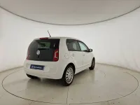 Usata VW up! Highline 75 CV (55 kW) 2016 Bianco pastello Utilitaria