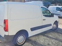 Usata Peugeot Partner 90 CV (66 kW) 2011 Bianco / pastello Monovolume
