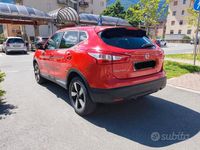 Usata Nissan Qashqai Visia 131 CV (96 kW) 2015 Rosso SUV
