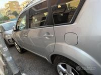 Usata Mitsubishi Outlander Intense 177 CV (130 kW) 2007 Grigio SUV