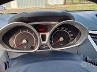 Usata Ford Fiesta 95 CV (69 kW) 2010 Nero Utilitaria