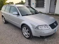 Usata VW Passat 130 CV (95 kW) 2004 Grigio Station wagon