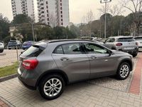 Usata Mercedes GLA180 Business 109 CV (80 kW) 2017 Grigio SUV