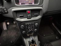 Usata Volvo V40 120 CV (88 kW) 2019 Nero Berlina