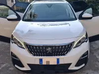 Usata Peugeot 3008 Active 120 CV (88 kW) 2018 Bianco SUV