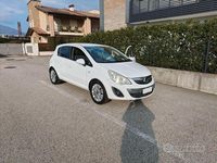 Usata Opel Corsa 86 CV (63 kW) 2012 Bianco Berlina